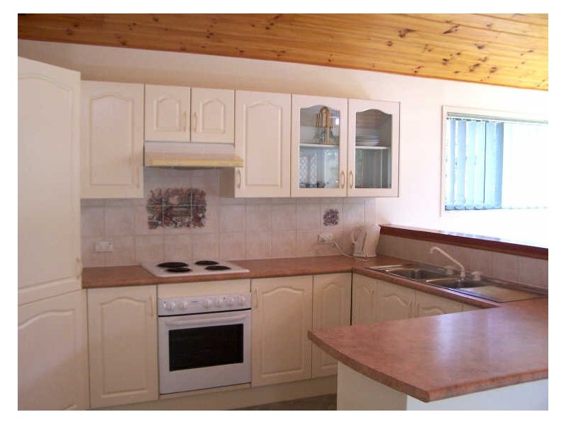 20 Durnford Place, St Georges Basin NSW 2540