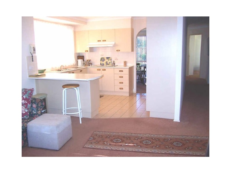 48 Claylands Drive, St Georges Basin NSW 2540