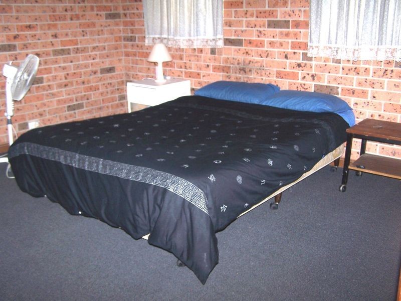 7 The Park Dr, Sanctuary Point NSW 2540