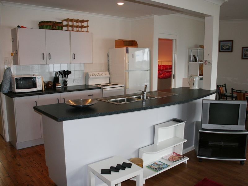 3 Walmer Avenue, Sanctuary Point NSW 2540