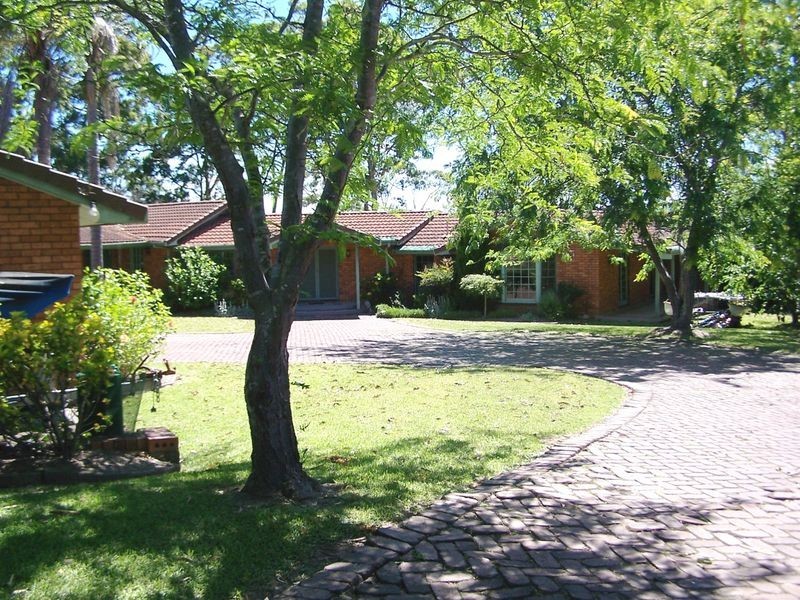 33 Lachlan Crescent, St Georges Basin NSW 2540