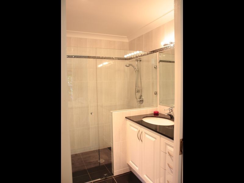 33 Lachlan Crescent, St Georges Basin NSW 2540