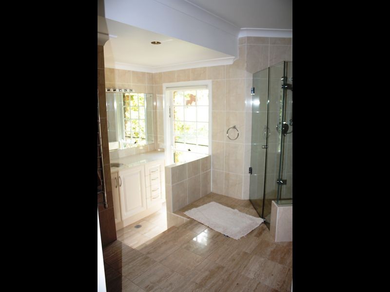 33 Lachlan Crescent, St Georges Basin NSW 2540