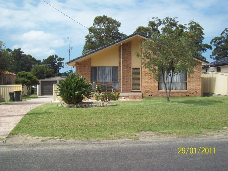 8 Beaver Avenue, Sanctuary Point NSW 2540