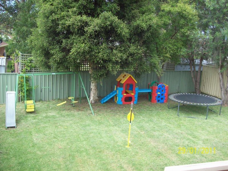 8 Beaver Avenue, Sanctuary Point NSW 2540