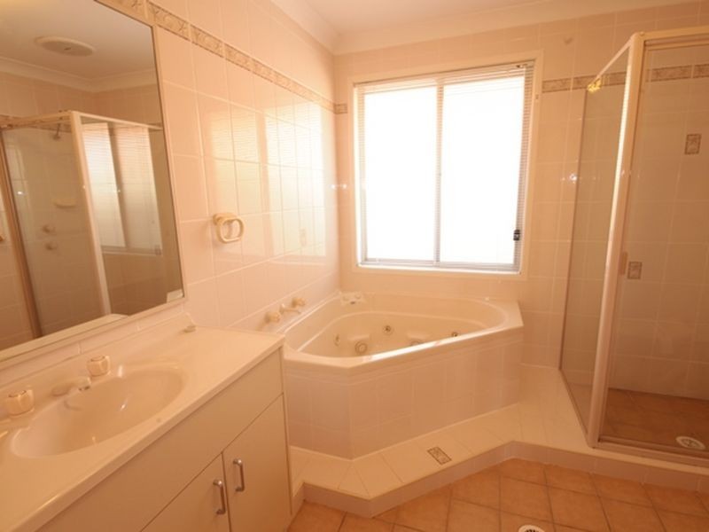 10 Keldie Close, St Georges Basin NSW 2540