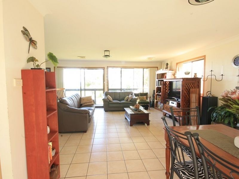 111 Loralyn Ave, St Georges Basin NSW 2540