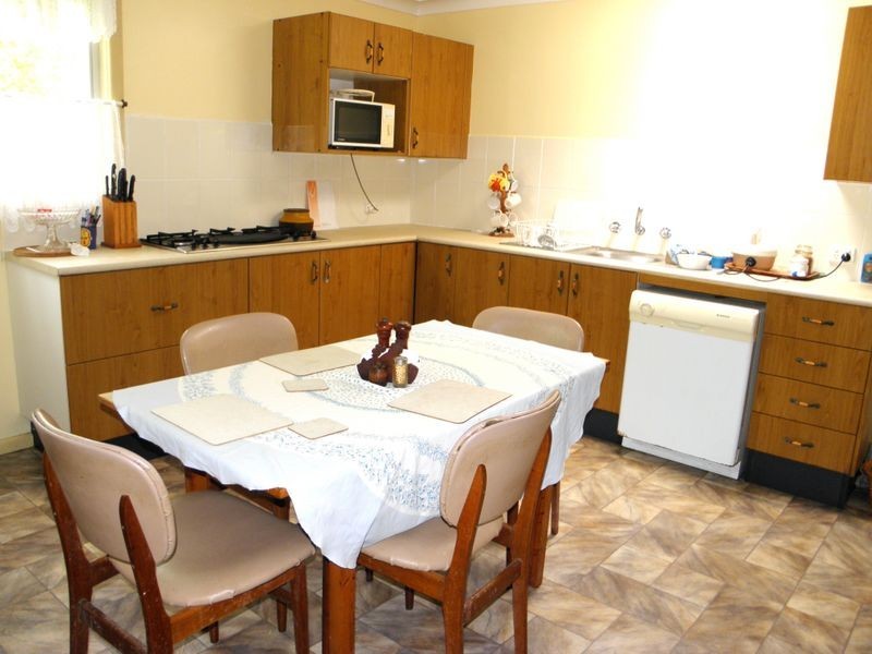 1 Decora Avenue, Sanctuary Point NSW 2540