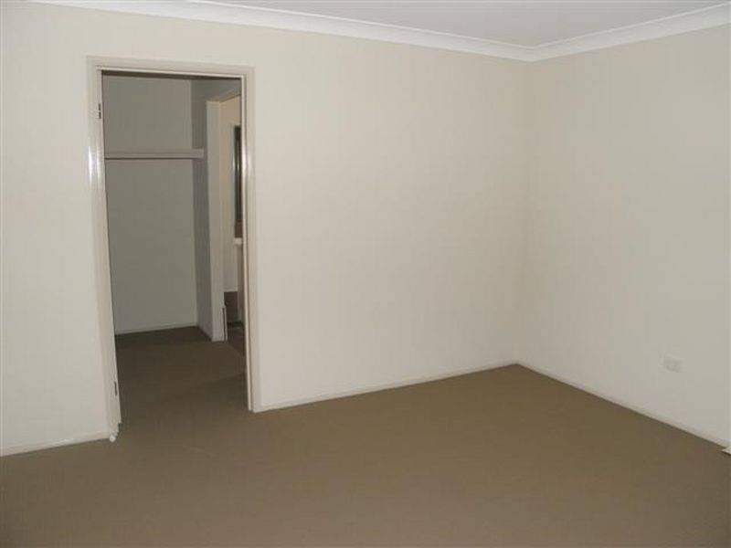 17 Avro Street, Sanctuary Point NSW 2540