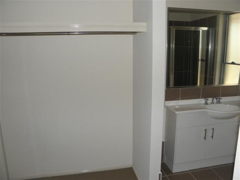 17 Avro Street, Sanctuary Point NSW 2540