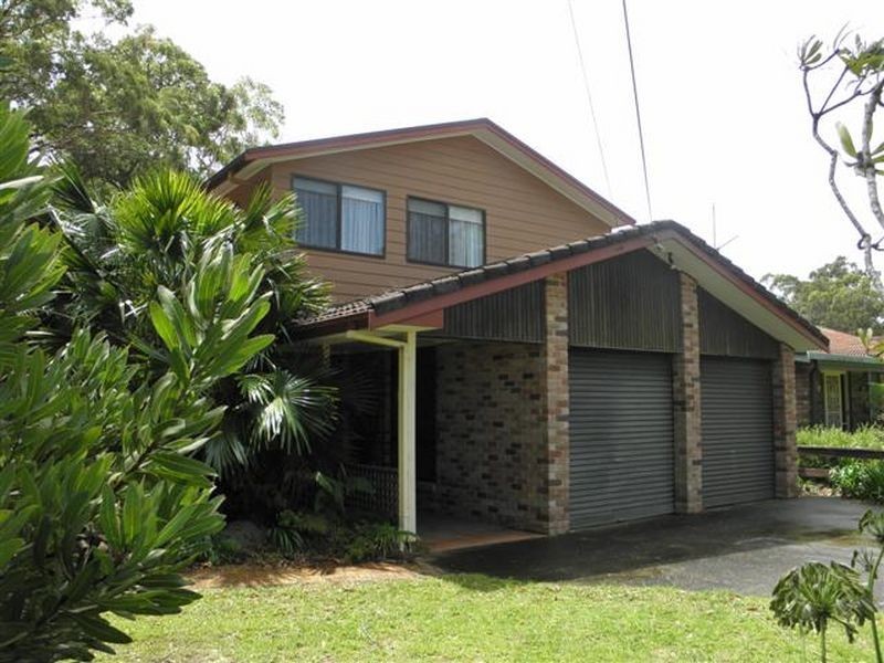 32 Pangari Crescent, St Georges Basin NSW 2540