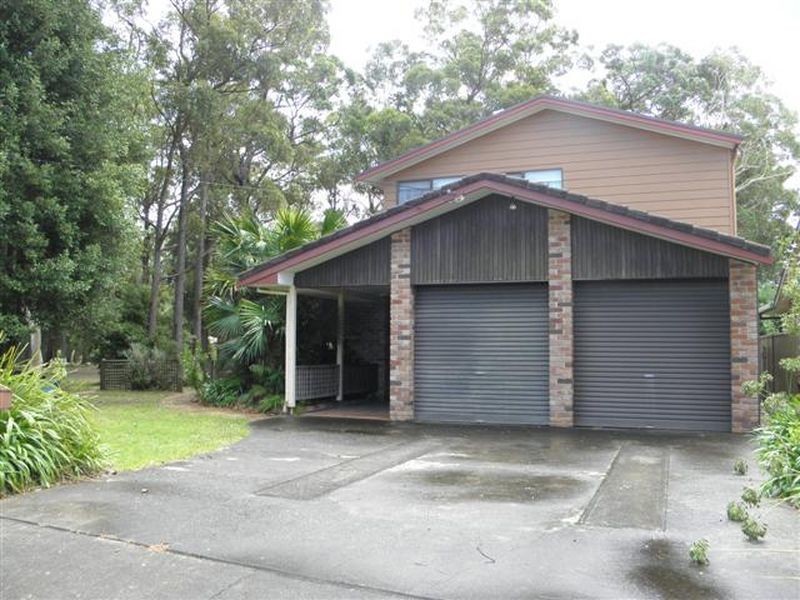 32 Pangari Crescent, St Georges Basin NSW 2540