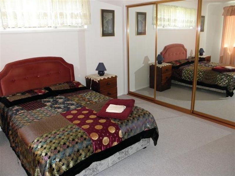 18 Macleans Point Road, Sanctuary Point NSW 2540