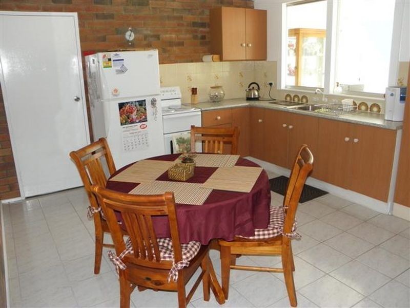 18 Macleans Point Road, Sanctuary Point NSW 2540