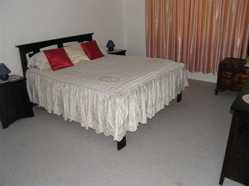 18 Macleans Point Road, Sanctuary Point NSW 2540