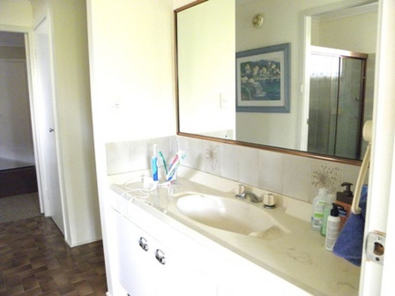 72 Walmer Avenue, Sanctuary Point NSW 2540