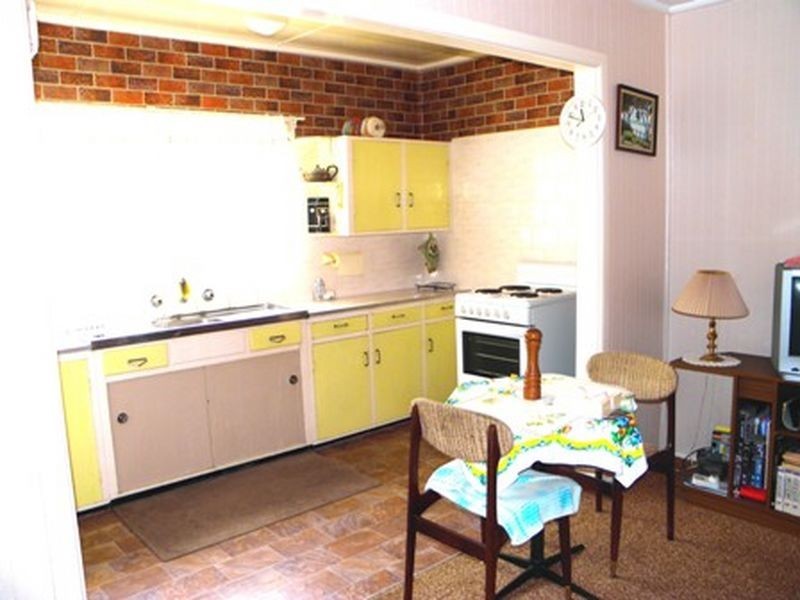 24 Gymea Avenue, Sanctuary Point NSW 2540