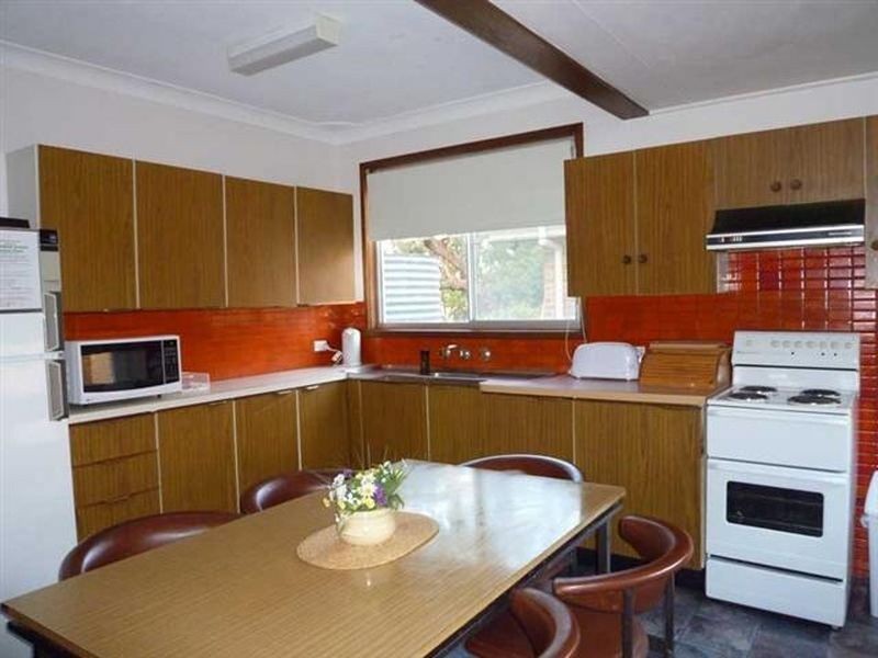 221 Walmer Avenue, Sanctuary Point NSW 2540