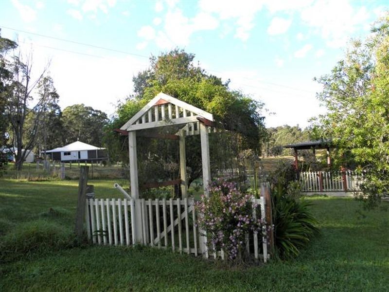 45 Hayward Road, Wandandian NSW 2540