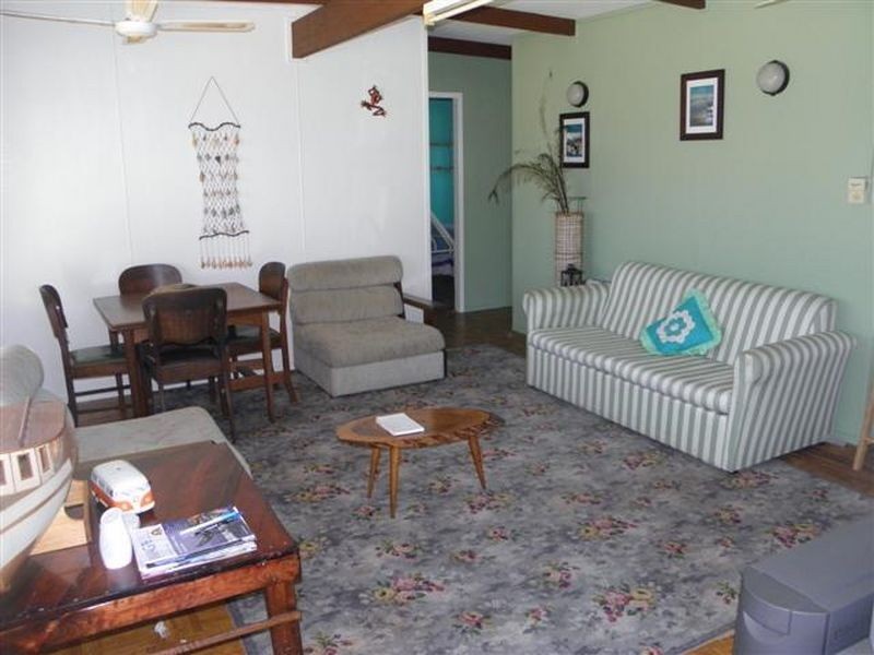 11 Graham Avenue, St Georges Basin NSW 2540