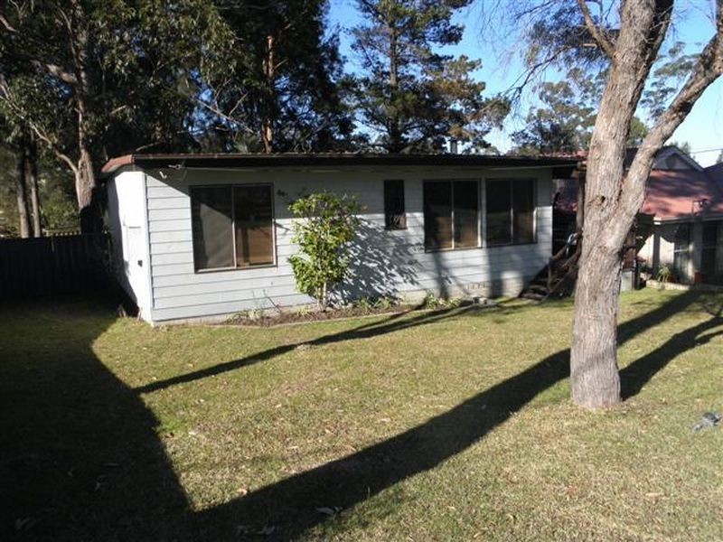 11 Graham Avenue, St Georges Basin NSW 2540