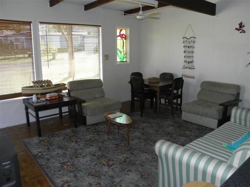 11 Graham Avenue, St Georges Basin NSW 2540