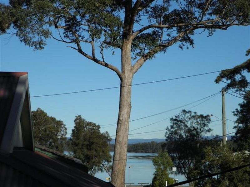 11 Graham Avenue, St Georges Basin NSW 2540
