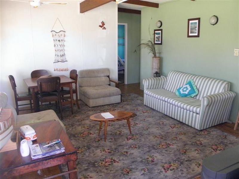 11 Graham Avenue, St Georges Basin NSW 2540