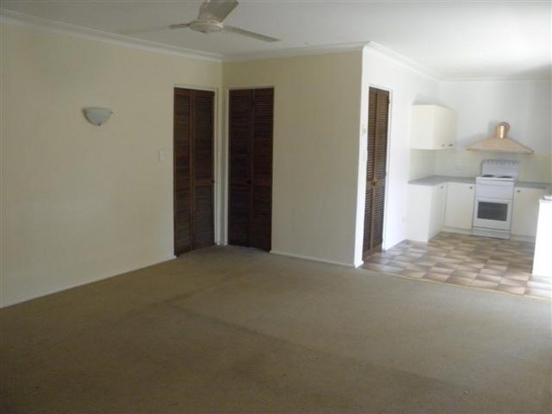 4 Lambs Crescent, Vincentia NSW 2540