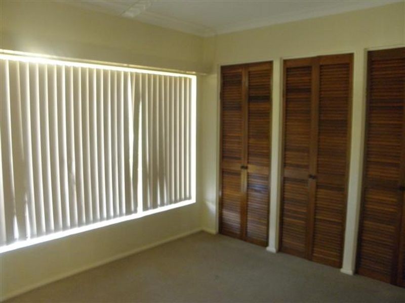 4 Lambs Crescent, Vincentia NSW 2540