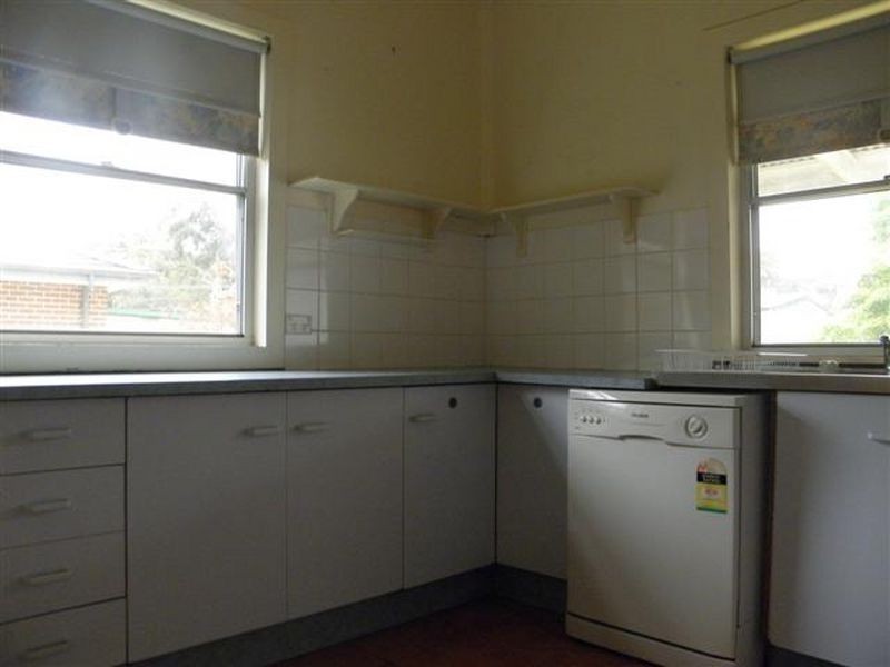 27 Dunisla St, Sanctuary Point NSW 2540