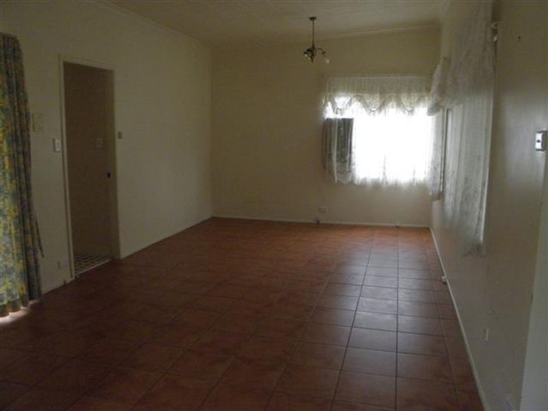 27 Dunisla St, Sanctuary Point NSW 2540