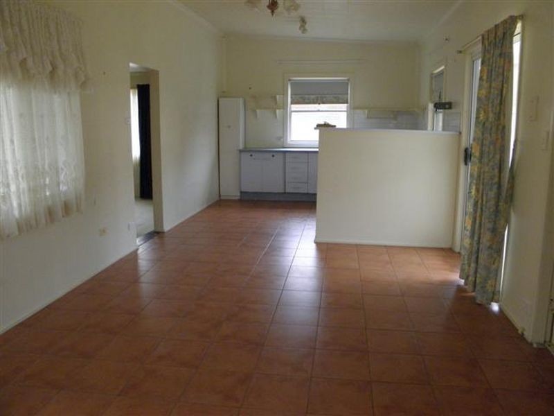 27 Dunisla St, Sanctuary Point NSW 2540