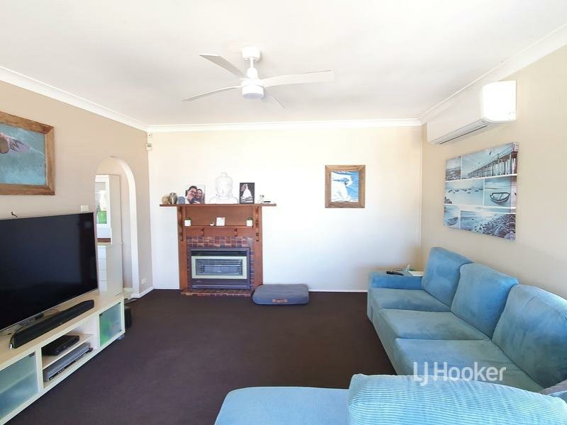 13 Loralyn Ave, St Georges Basin NSW 2540