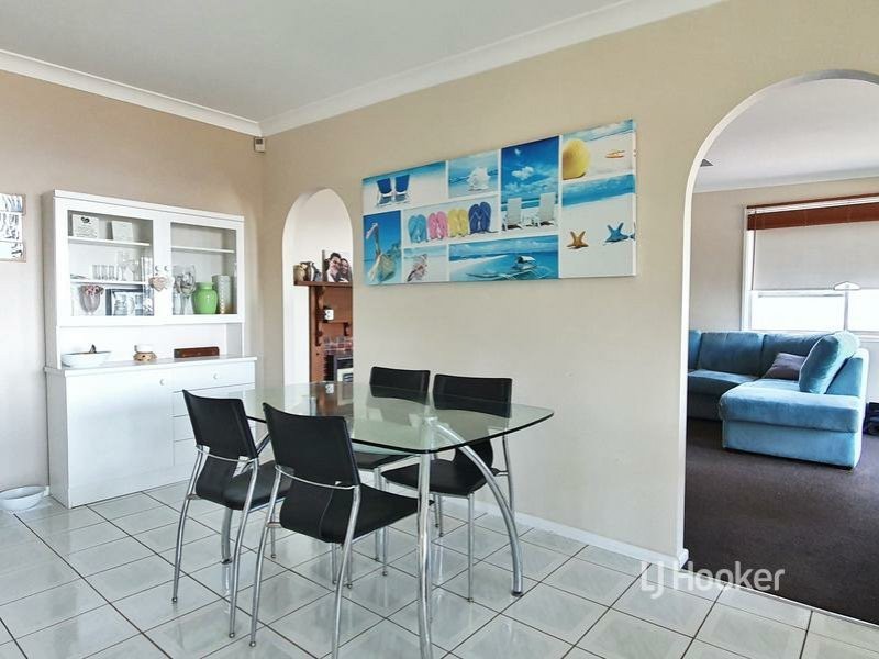 13 Loralyn Ave, St Georges Basin NSW 2540