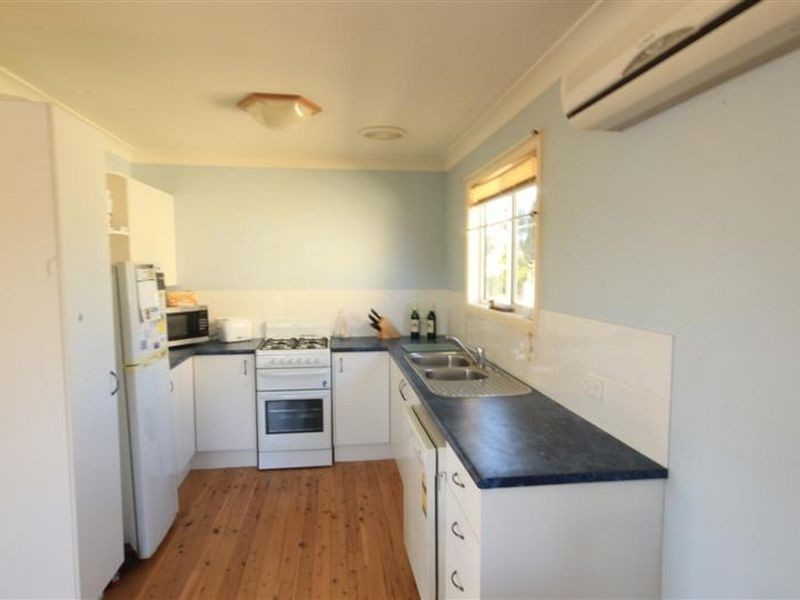 18 Cessna Ave, Sanctuary Point NSW 2540