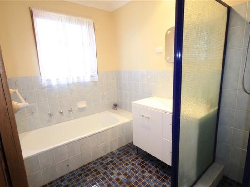 127 Sanctuary Point Road, Sanctuary Point NSW 2540