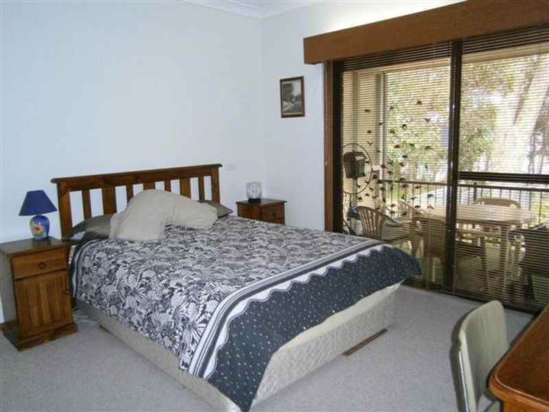 29 Lachlan Crescent, St Georges Basin NSW 2540