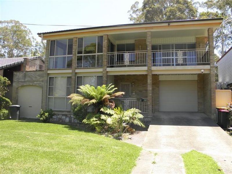 13 Loralyn Ave, St Georges Basin NSW 2540