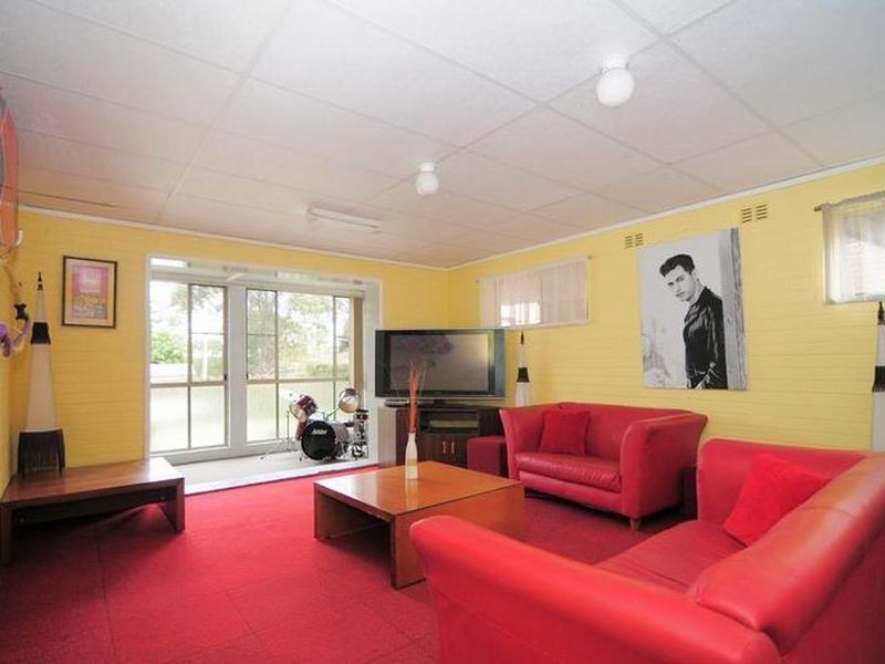 13 Loralyn Ave, St Georges Basin NSW 2540