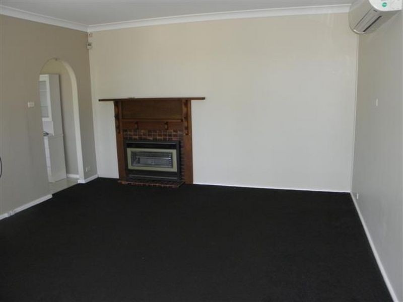 13 Loralyn Ave, St Georges Basin NSW 2540
