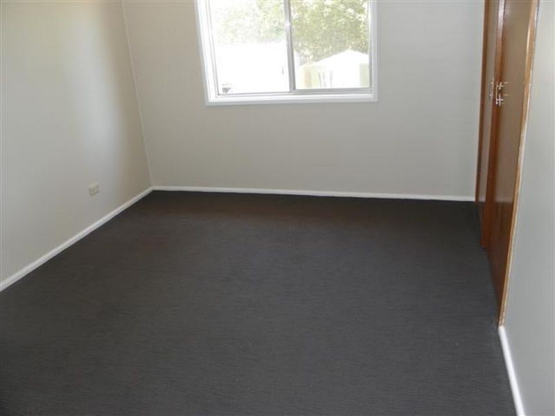 13 Loralyn Ave, St Georges Basin NSW 2540