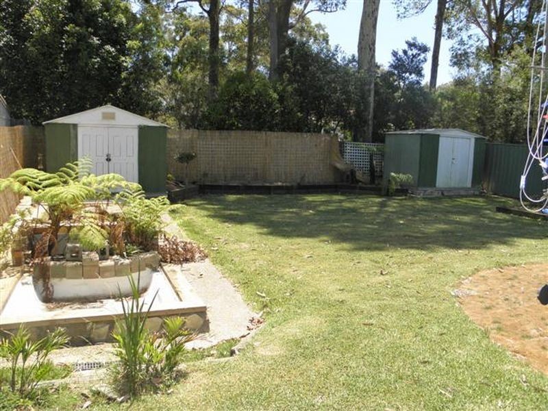 13 Loralyn Ave, St Georges Basin NSW 2540