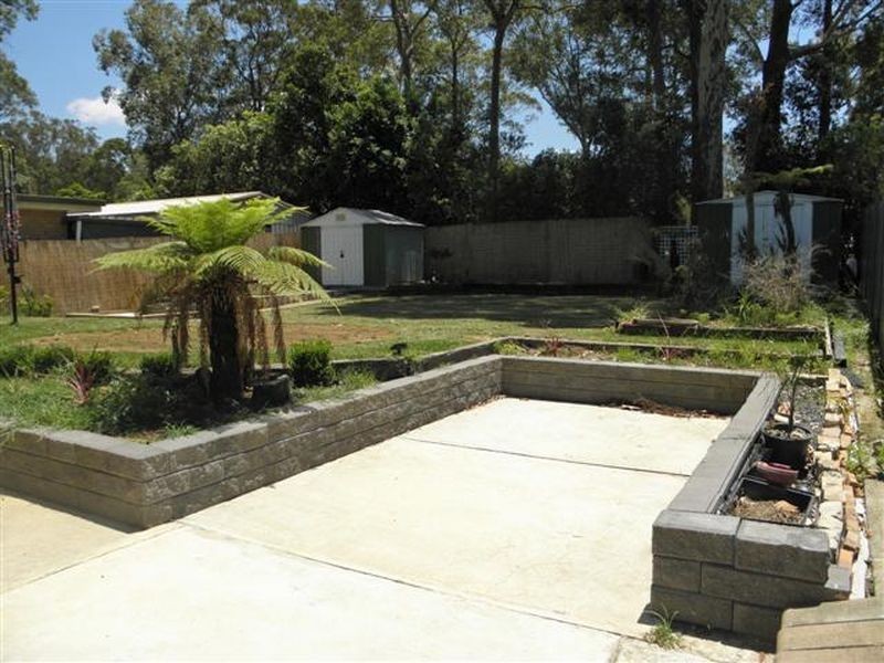 13 Loralyn Ave, St Georges Basin NSW 2540