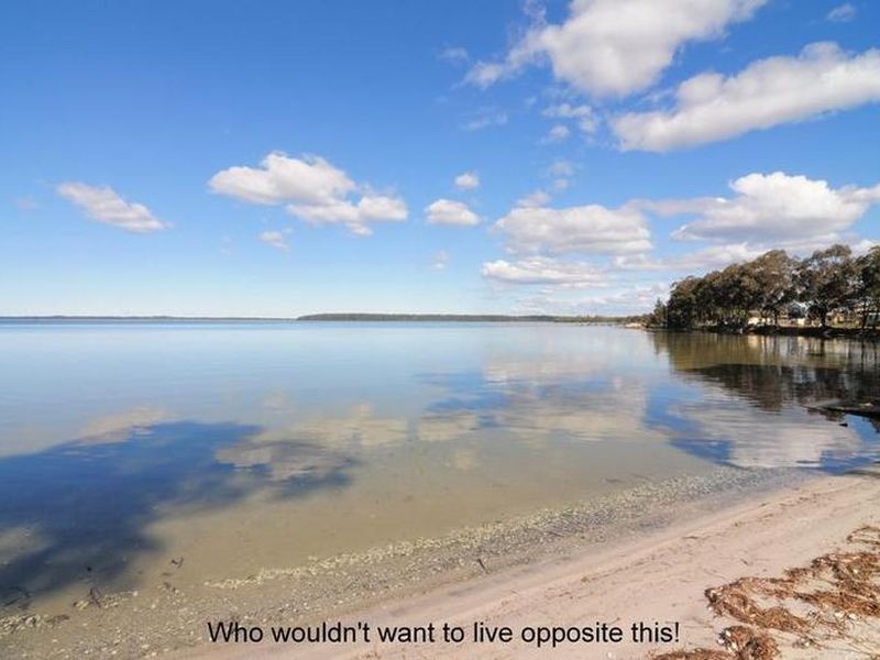 13 Loralyn Ave, St Georges Basin NSW 2540