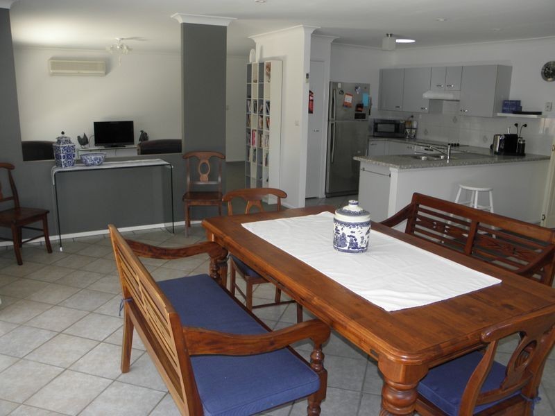 6 Nadine Street, Sanctuary Point NSW 2540