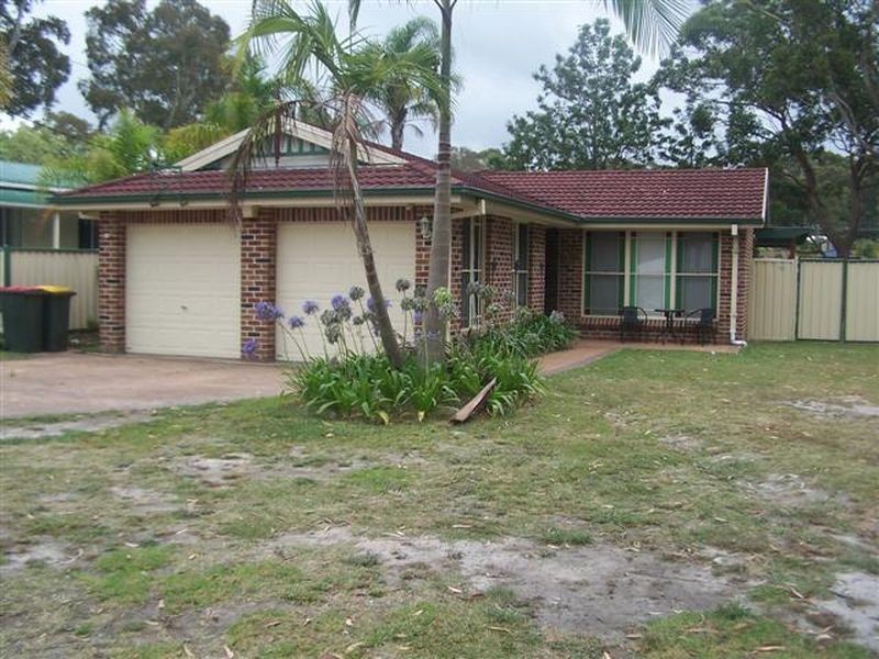 25 Roberts Street, Old Erowal Bay NSW 2540