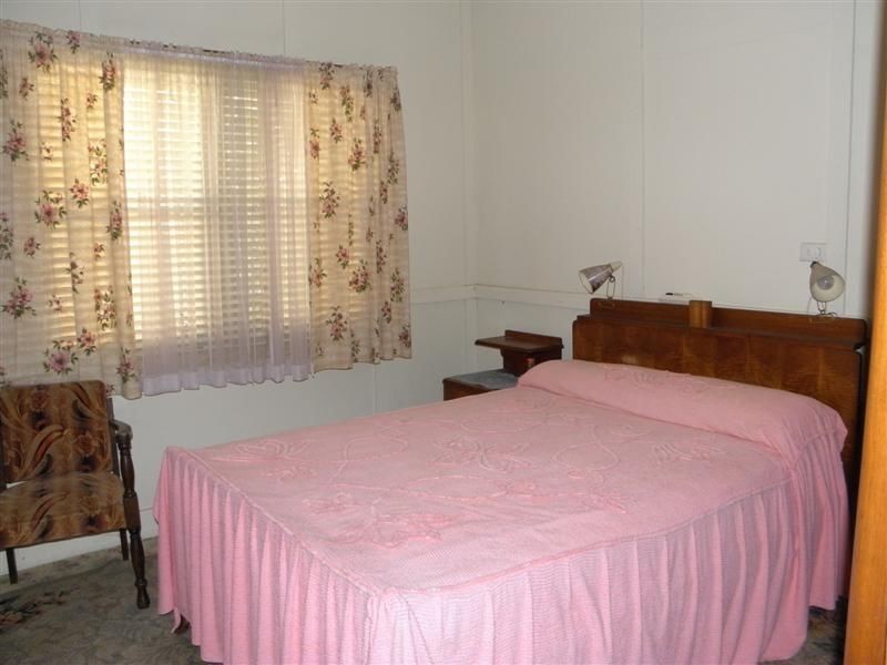 25 Basin View Parade, Basin View NSW 2540