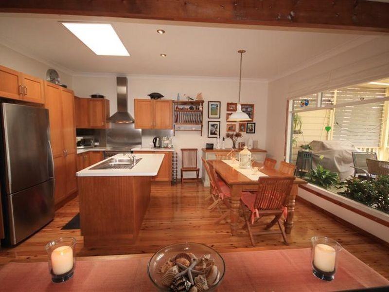 70 Sanctuary Point Rd, Sanctuary Point NSW 2540