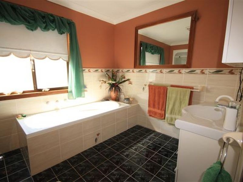 61 Waldegrave Cresent, Vincentia NSW 2540